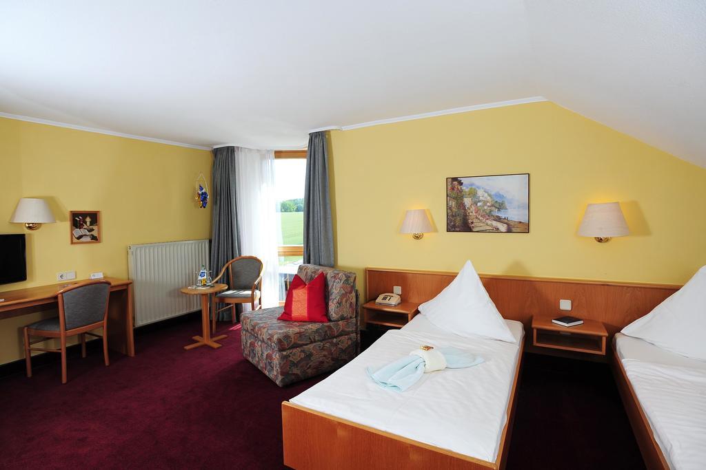 Landhotel Plauen - Gasthof Zwoschwitz Dış mekan fotoğraf